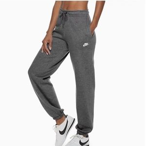 Gray Nike joggers sweatpants